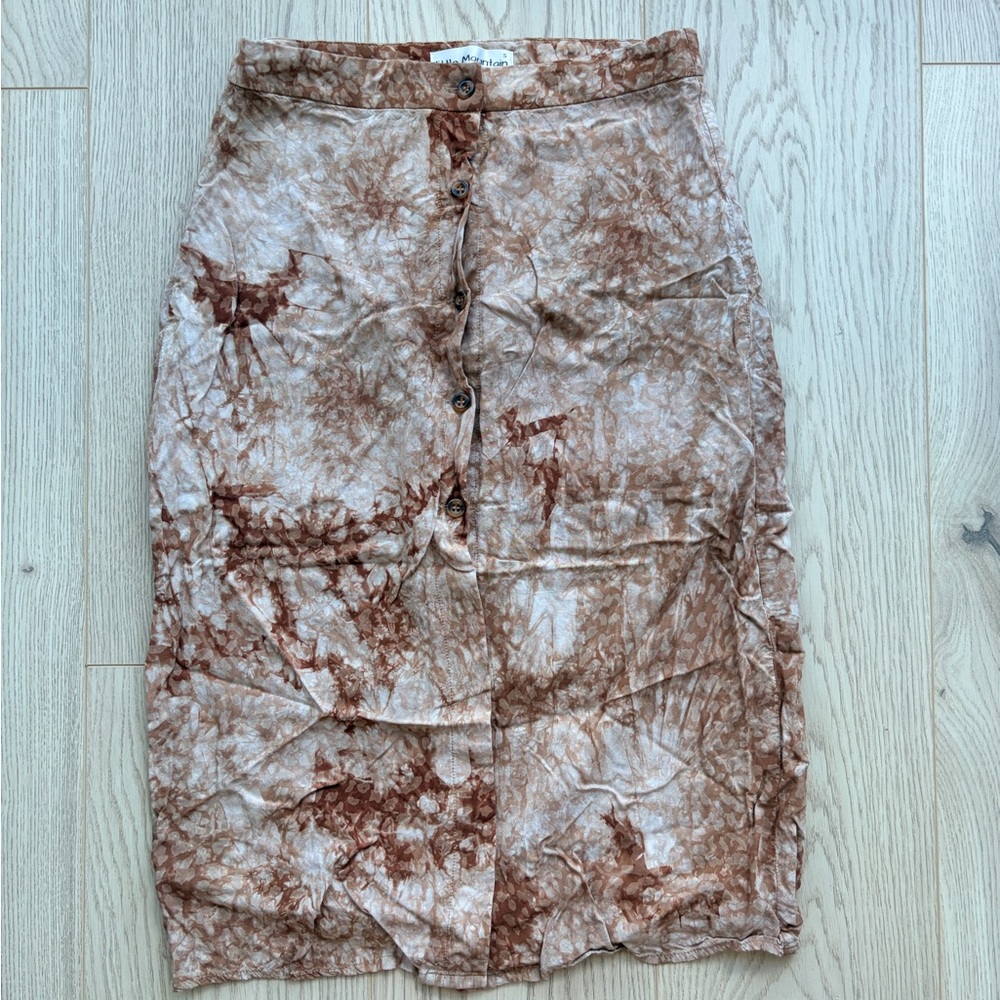 3/$20 Little Mountain Vancouver 100% Rayon Tie Dye Button Front Midi Skirt S